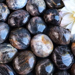 BLACK MOONSTONE