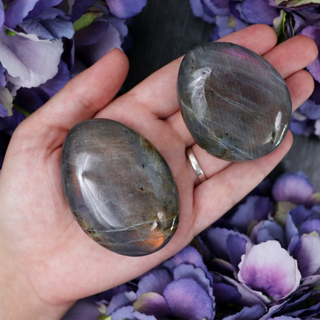 Labradorite Palmstone | Sage Crystals