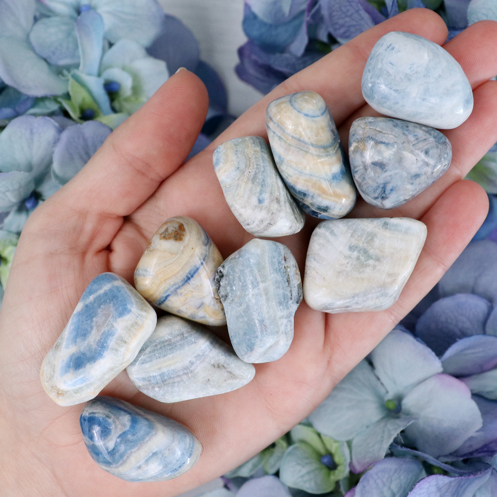 Blue Scheelite Tumble – Sage Crystals