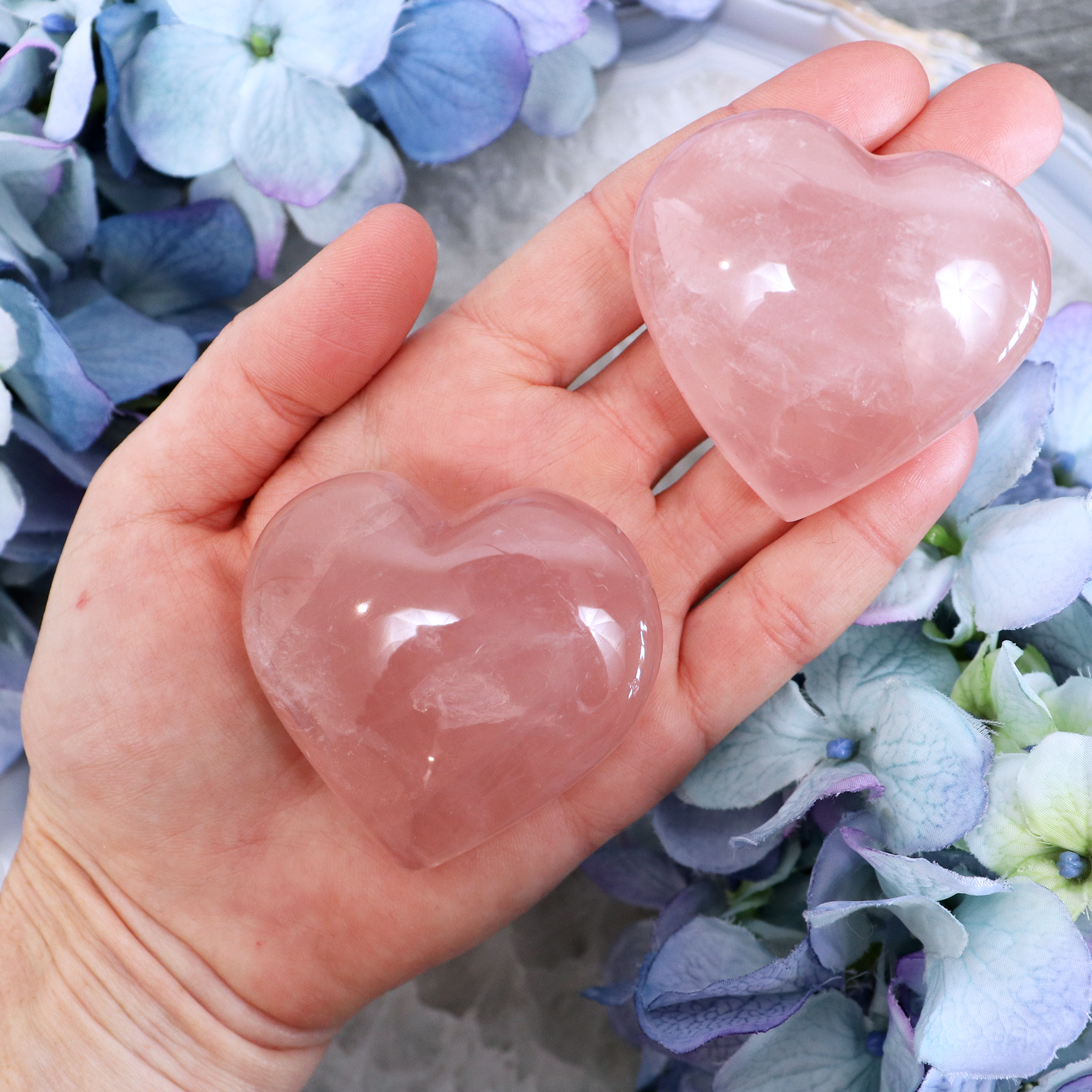 Pink Heart Shaped Healing Rose Quartz Stone, 4gm at ₹ 1200/kg in Khambhat Pink Heart Shaped Healing Rose Quartz Stone, 4gm at ₹ 1200/kg in Khambhat