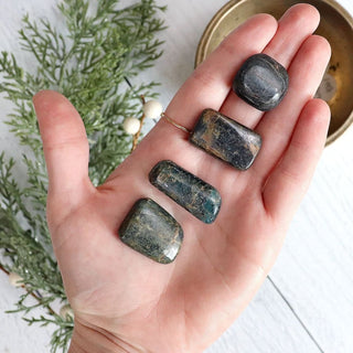 Blue Kyanite Tumble AAA-Grade - XS - Tumbles