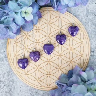 charoite-heart-necklace-necklaces-193_a7332182-6738-47f4-8f90-14f8d66e60e2.jpg