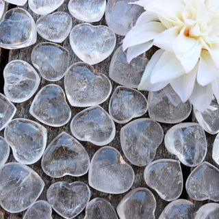 clear-quartz-heart-hearts-156_2882a542-24c2-46fb-91e0-e681882af848.jpg
