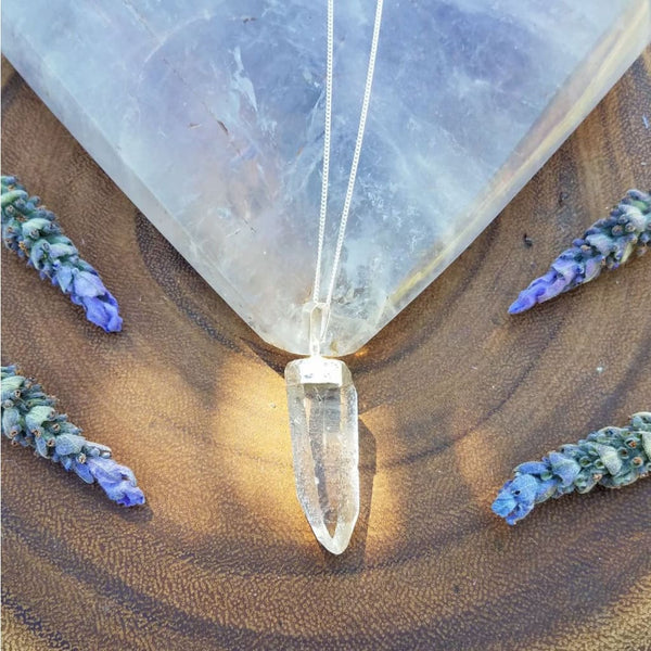 clear-quartz-silver-plated-necklace-necklaces-762_3415e56d-d113-4d9d-a188-c8fb8e65d4d2.jpg