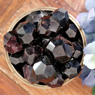 garnet_polyhedron_carvings_105_800x800.jpg