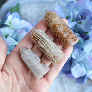 Amphibole Thousand Layer Quartz Tower - Towers