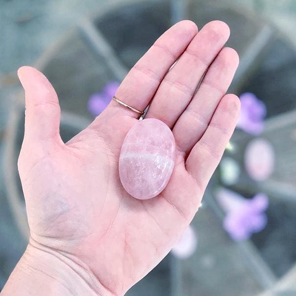 rose-quartz-pocket-stone-stones-740.jpg
