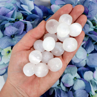 selenite-tumble-tumbles-703_d54df171-4d89-44ef-b8f9-ee737f53be14.jpg